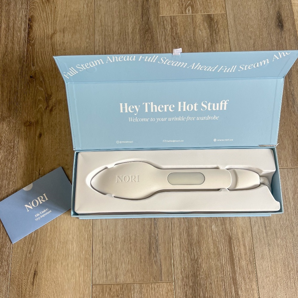 Nori Handheld Steam Iron